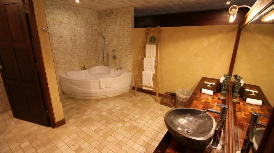 Romantic 1 BR Pool View #K65 Villa in Abiansemal