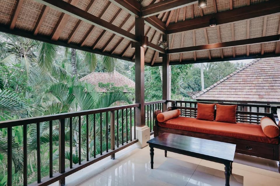 Romantic 1 BR Joglo Villa #K79 Villa in Tampaksiring