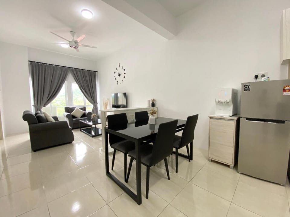 Cozy 520 Condo | 3BR, 5min to Eatery & Shop Apartment in Kedah