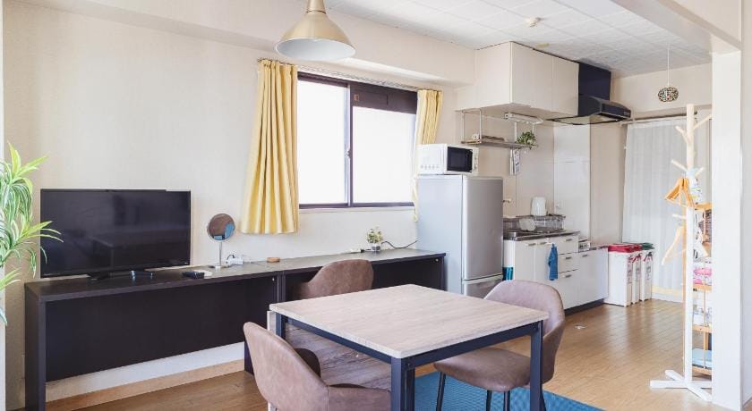Free fixed Wi-Fi! Nishi Nakasu Apartment 301.  Apartment in Fukuoka