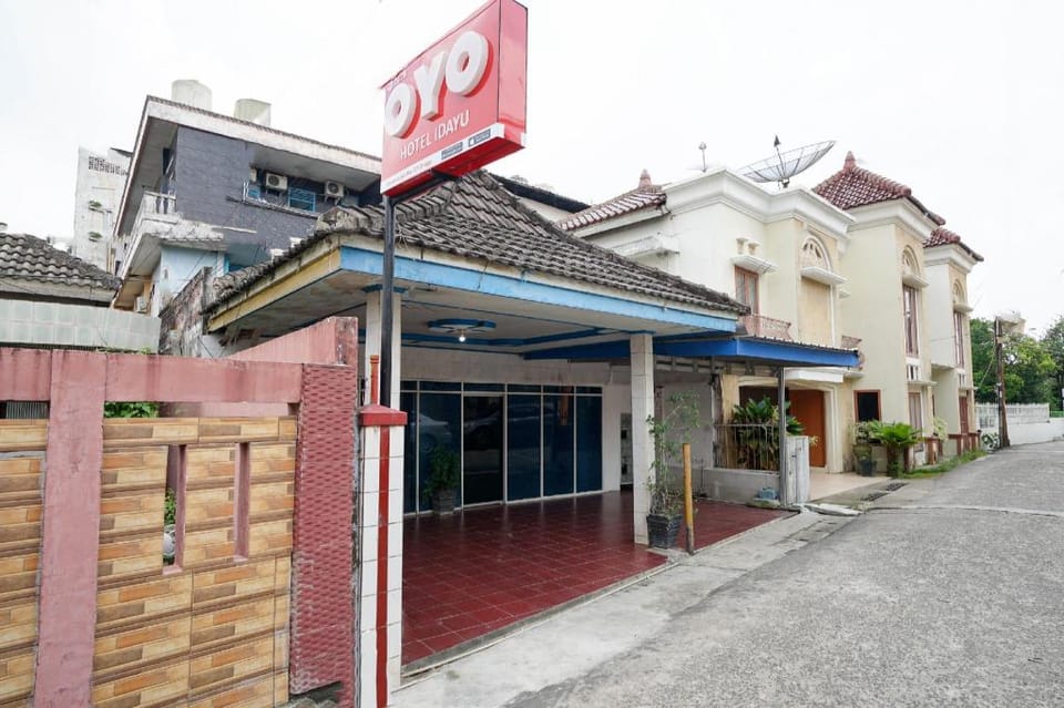 OYO 2876 Hotel Idayu Hotel in Indonesia
