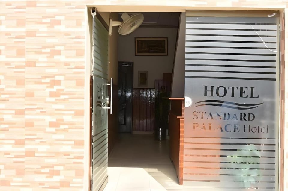Hotel Standard Palace Hotel in Lahore