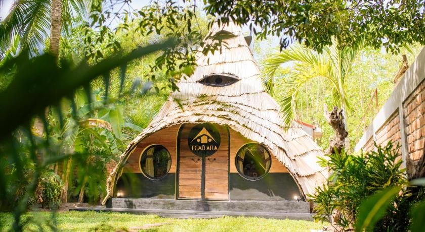 Igabara Hobbit House Hotel in Southern Province