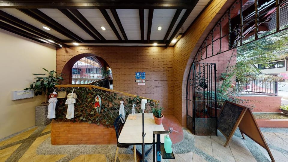 Oak and Stone Bed and Breakfast Hotel in Baguio