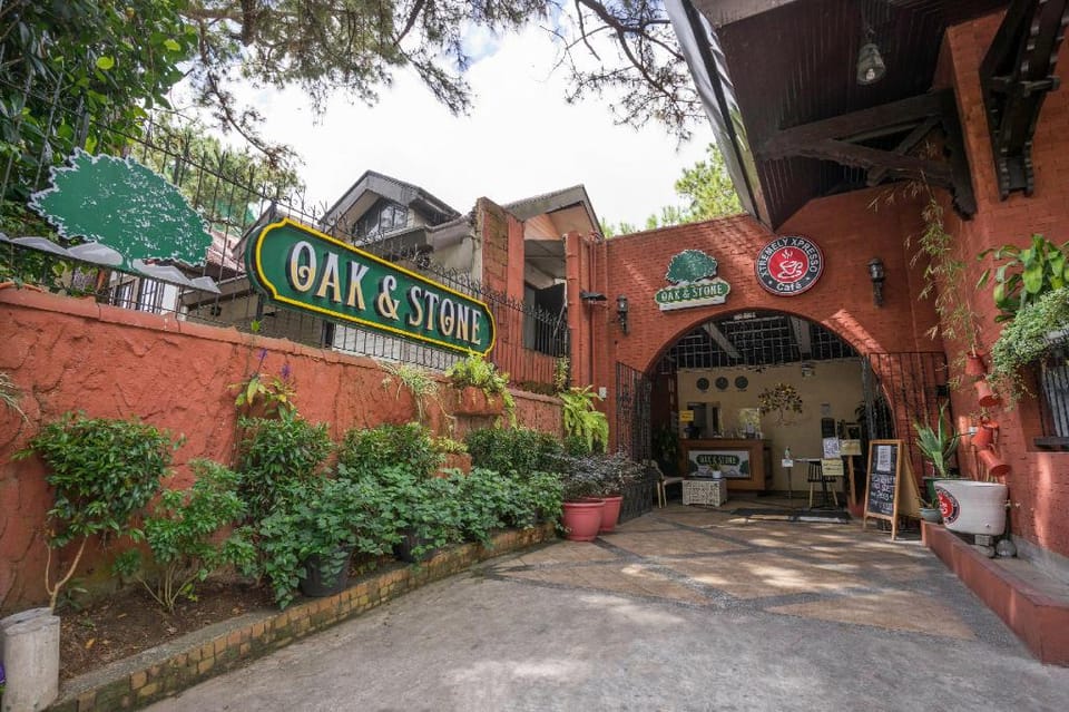 Oak and Stone Bed and Breakfast Hotel in Baguio