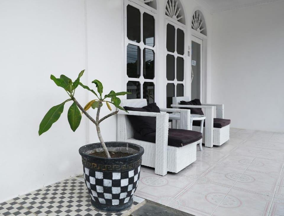 OYO 2557 The Apple Residence Hotel in Indonesia