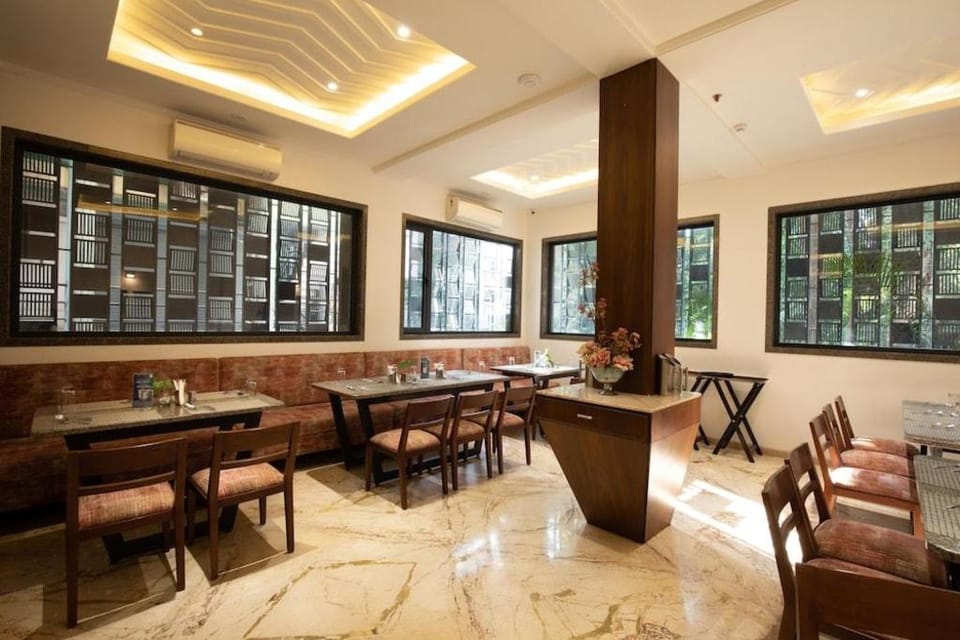 Shourya Residency Gulab Bagh Hotel in Udaipur