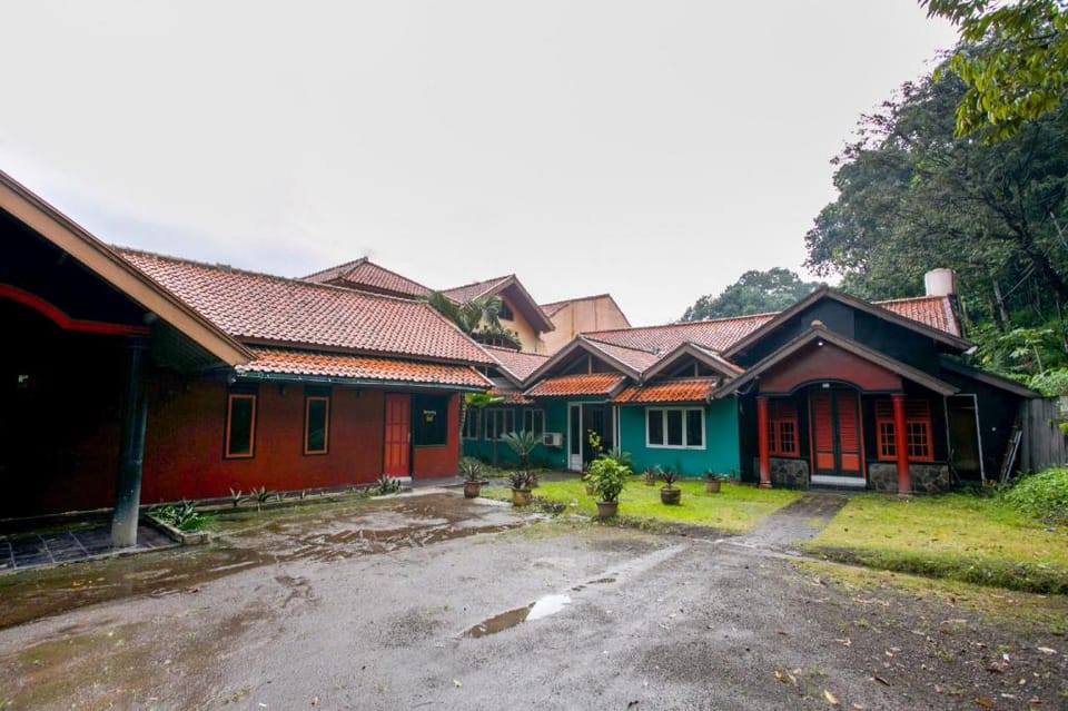 SPOT ON 2584 Hotel Karya Nunggal Asri Hotel in West Java