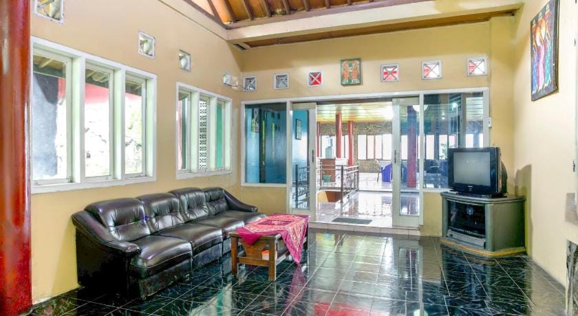 SPOT ON 2584 Hotel Karya Nunggal Asri Hotel in West Java