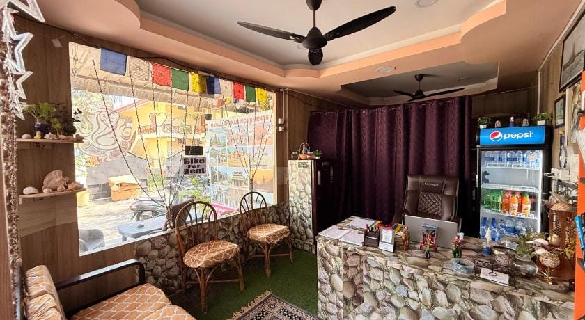 Sri Murugan beach paradise hotel Hotel in Tamil Nadu