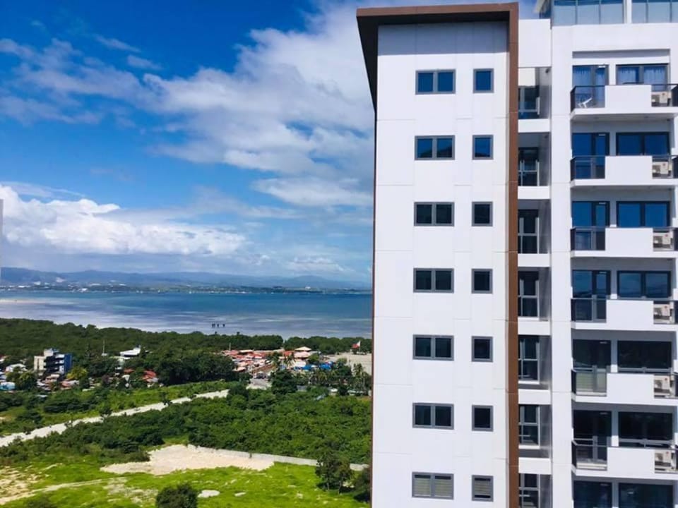 Mactan Newtown Condo Vacation Homes! Apartment in Lapu-Lapu City