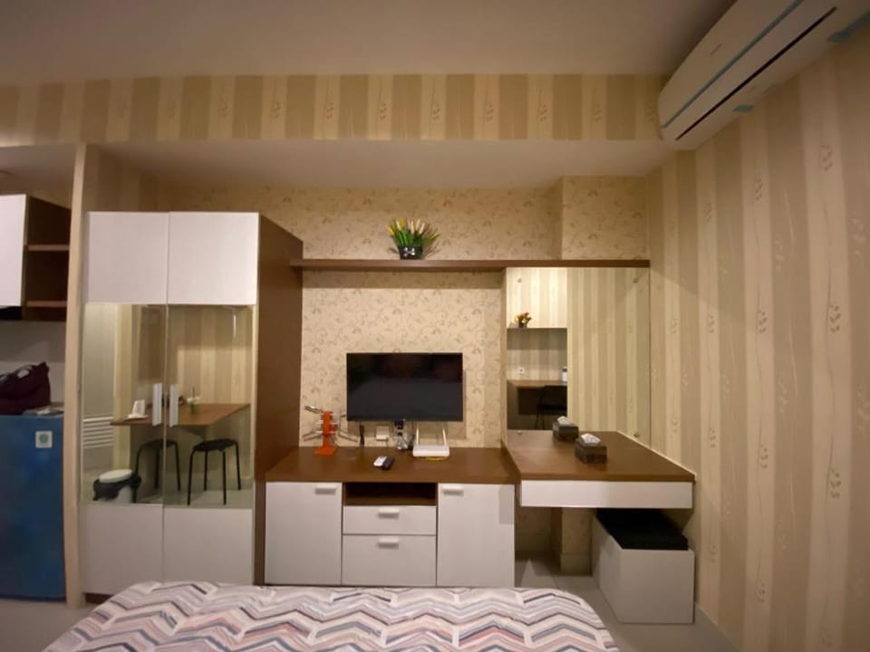 Studio Room Grand Kamala Lagoon by Mich Apartment in West Java