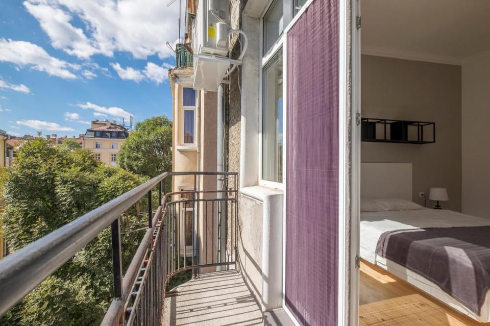 Stylish 2BR Home in Center of Sofia Apartment in Sofia