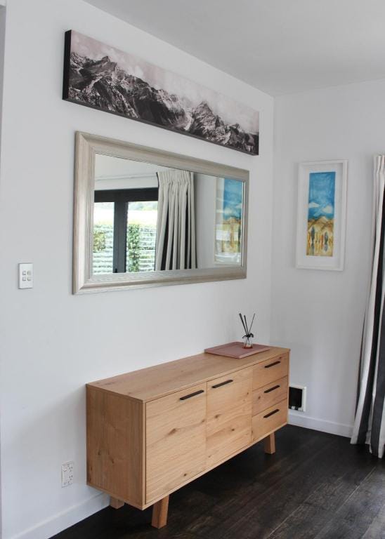 Location location, right in amongst it!  Vacation rental in Wanaka