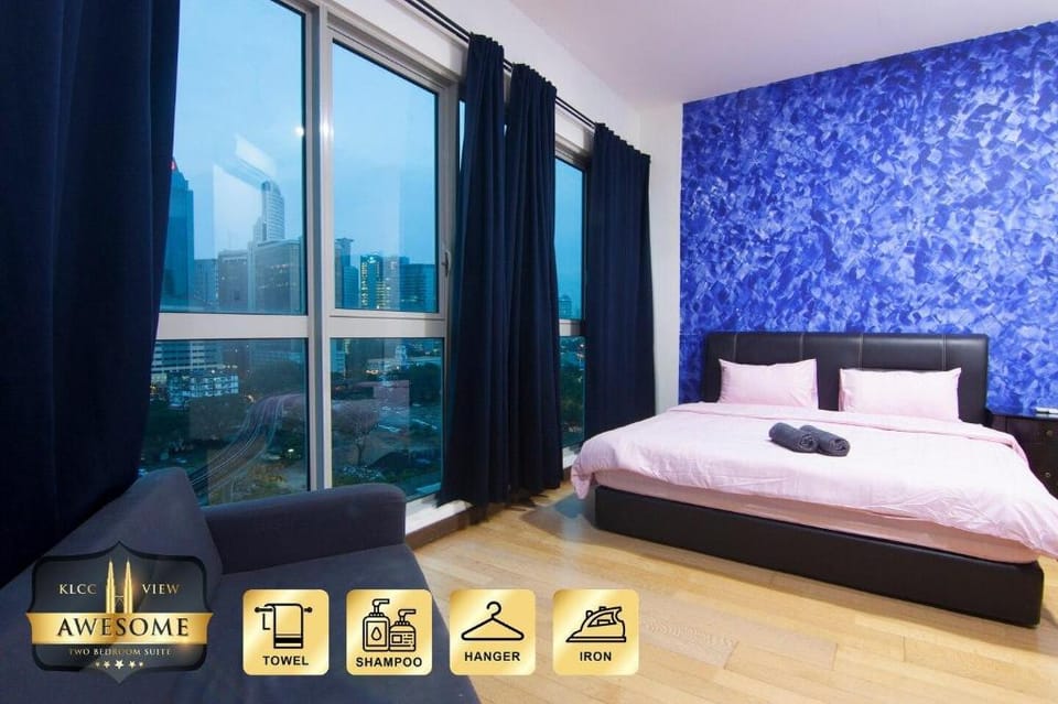KLCC VIEW* With Balcony Cosy 3BR Suites @ Regalia Vacation rental in Federal Territory of Kuala Lumpur