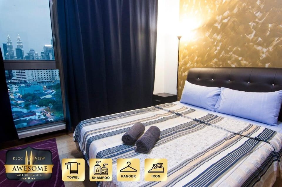 KLCC VIEW* With Balcony Cosy 3BR Suites @ Regalia Vacation rental in Federal Territory of Kuala Lumpur
