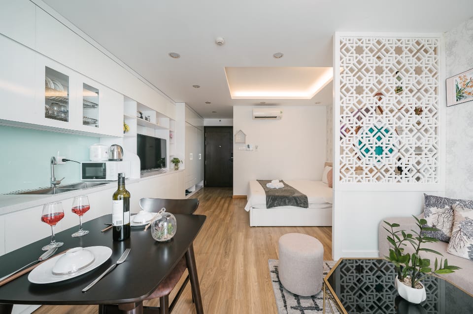 Vinhomes Dcapitale | Super Lake View | 2Brs 2507 Apartment in Laos