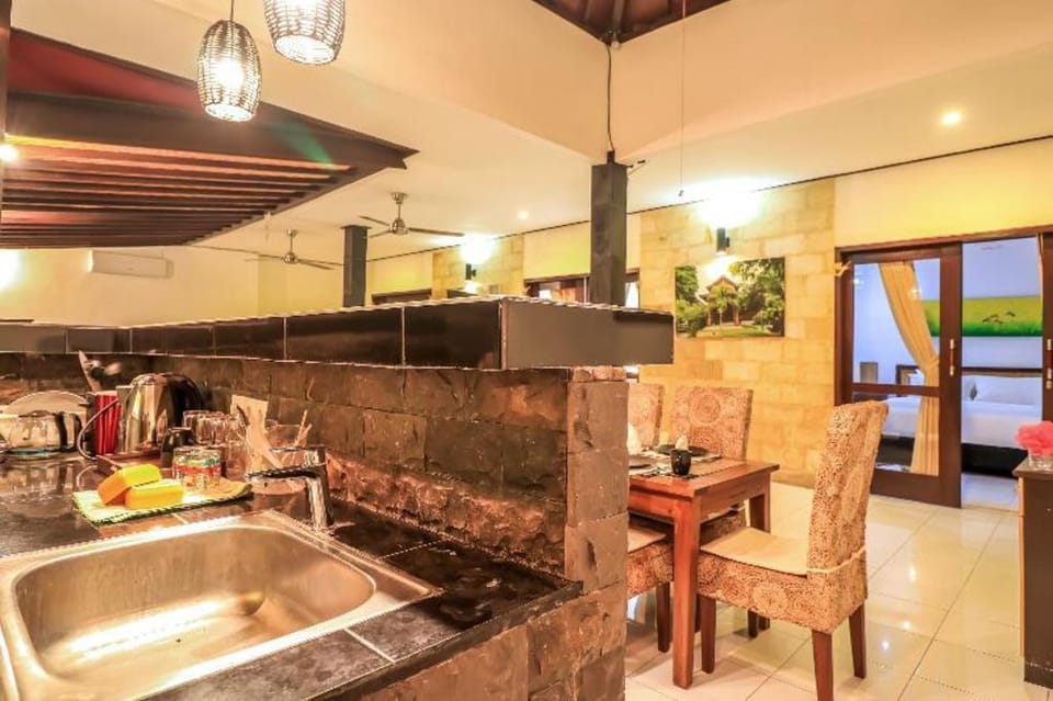 OYO 2542 Villa Iluka 2 Hotel in North Kuta