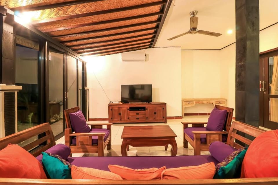 OYO 2542 Villa Iluka 2 Hotel in North Kuta