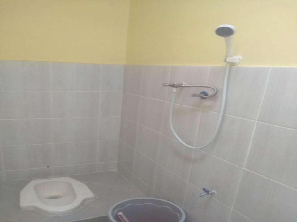 Alfa Homestay keluarga (harga perkamar) Vacation rental in Batu