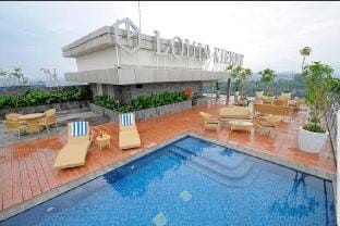 Louis Kienne Apartment LT 11-33 Pandanaran Apartment in Indonesia
