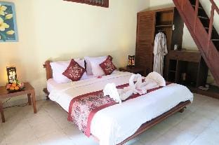 6 Bedroom VIlla with Pool-GardenView-Breakfast#VJU Villa in Sukawati