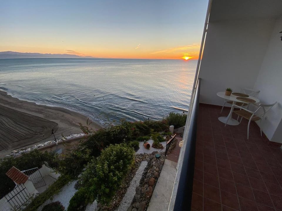 Castillo del Vigia  Apt. | Sunrise Seaviews Apartment in Torremolinos