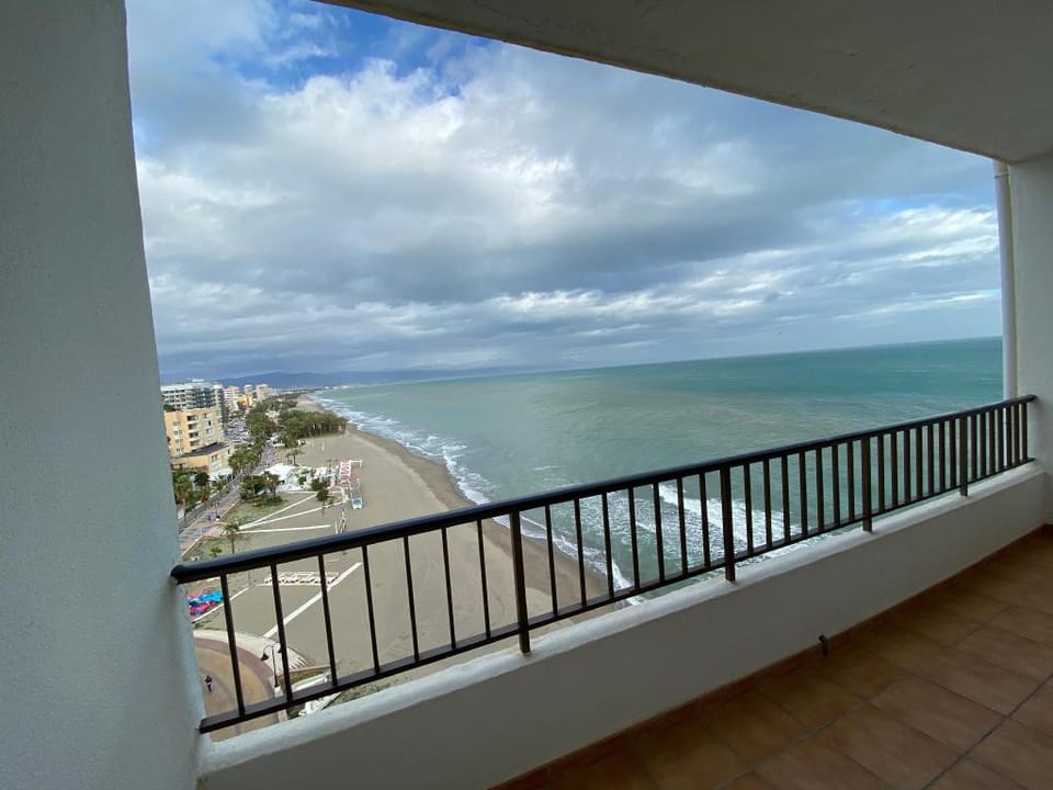 Castillo del Vigia  Apt. | Sunrise Seaviews Apartment in Torremolinos