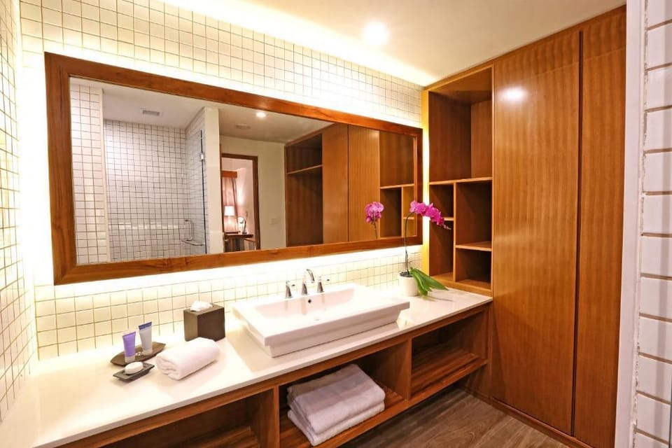 Luxury 1 BR Suite Room #V458 Vacation rental in Kuta