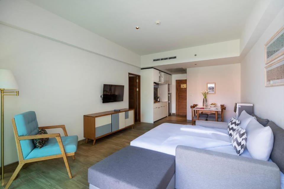 Luxury 1 BR Suite Room #V458 Vacation rental in Kuta