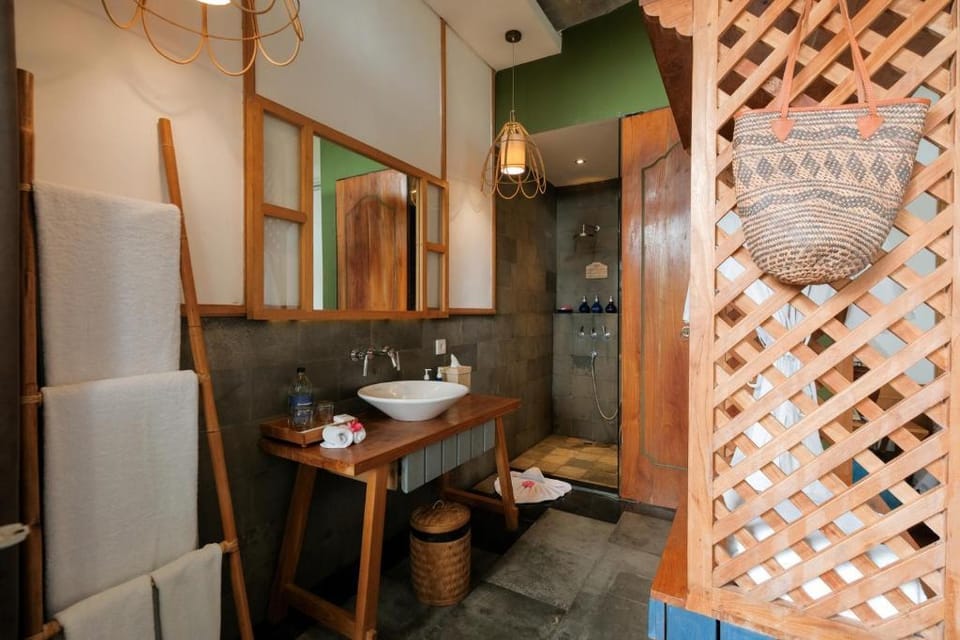 Stunning 1 BR Valley Pool Villa #K116 Villa in Ubud