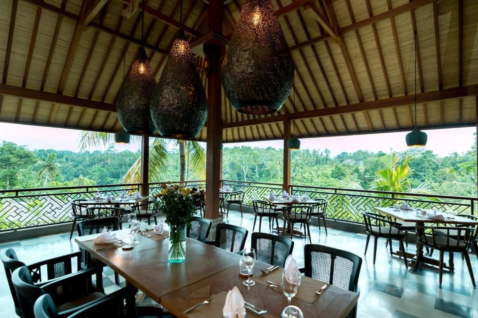Entire 1 BR Suite Private Pool Villa #K84 Villa in Payangan