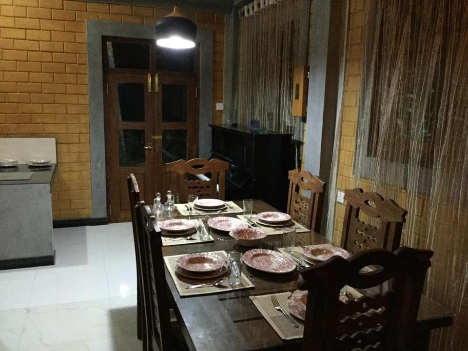 River Edge Cinnamon Villa   Vacation rental in Southern Province