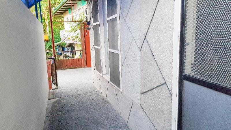 Executive 3 BR APT with H/C Shower | 2 - 14 pax Apartment in Baguio
