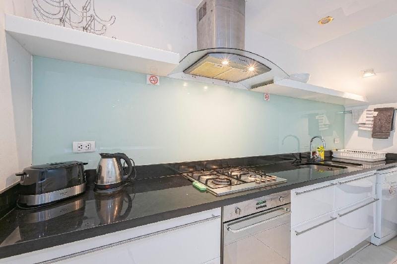 Ten bedrooms for 28 guests. 7 Kms to Patong beach Vacation rental in Kathu