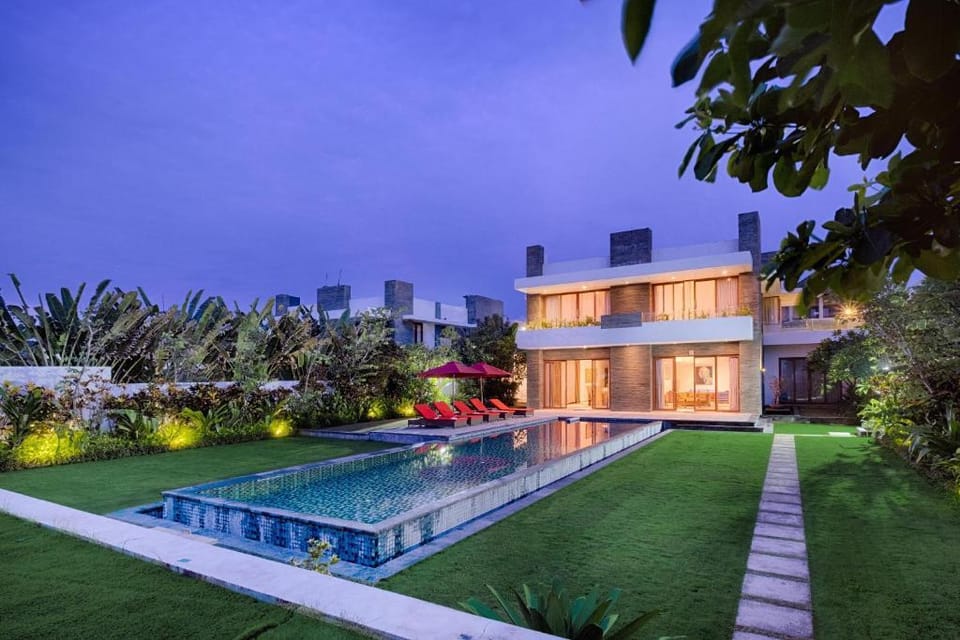 Luxury 5 BR Private Pool Villa #N18 Villa in Blahbatuh