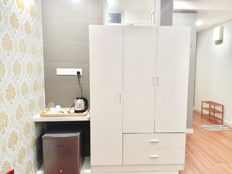 Champs Elysees Private Homestay with Lake View Apartment in Perak
