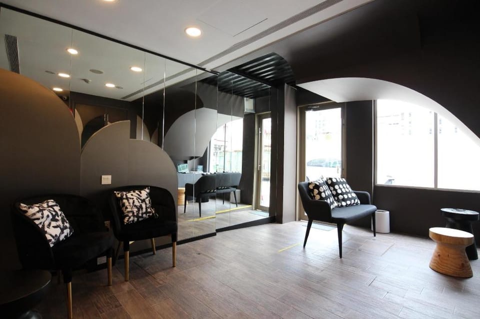 ST Signature Bugis Beach Hotel in Singapore