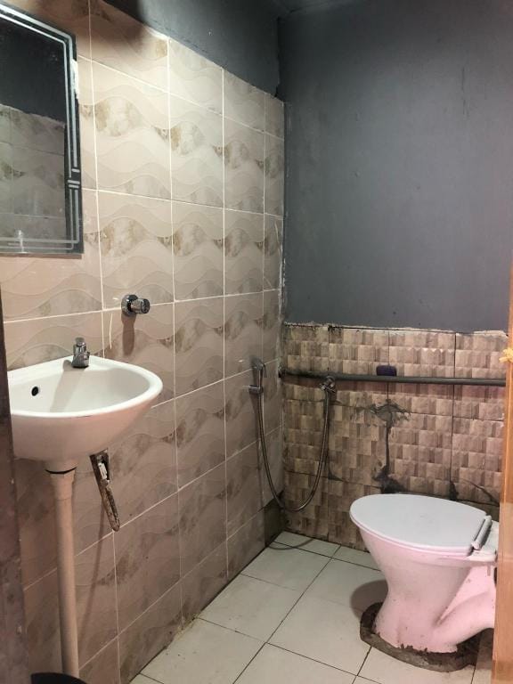 Aircond Z&Z Triple Room (ROOM 1) Vacation rental in Terengganu, Malaysia