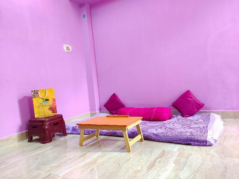 Kobitaloi Home Stay, Uzanbazar River Side Apartment in Bangladesh