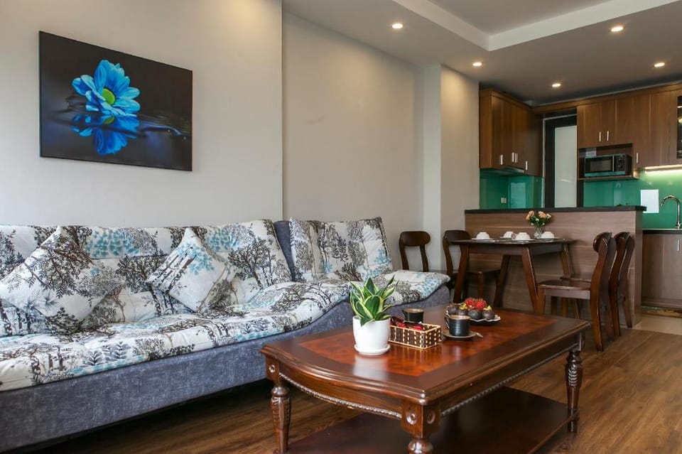 Modern Apartment /wBalcony Westlake Apartment in Laos