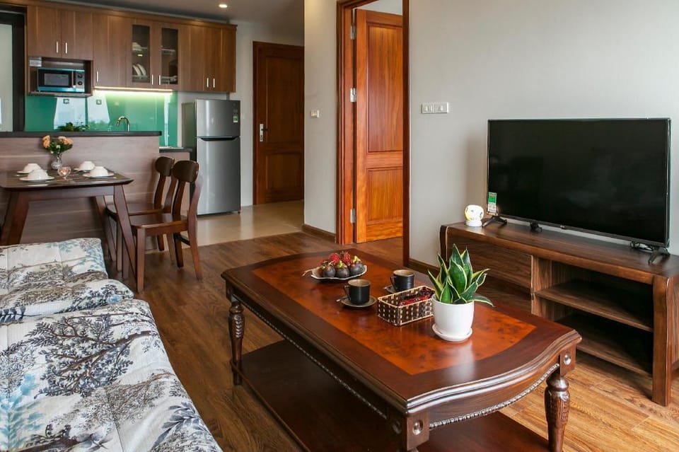 Modern Apartment /wBalcony Westlake Apartment in Laos