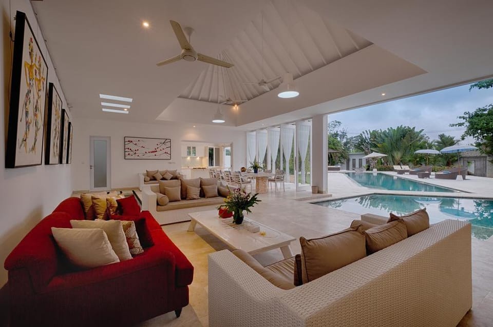 Stunning 3 BR Private Pool Villa 1 Canggu NE37A Villa in North Kuta