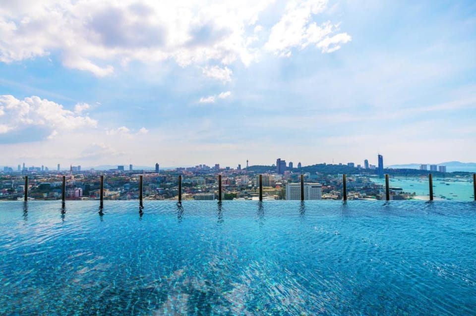 The Base Central Pattaya Beach APT Apartment in Pattaya City