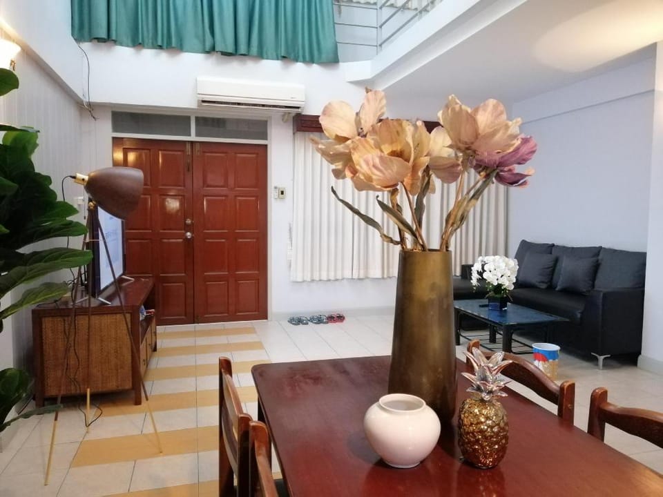 Harbor Sea beach & Walking Street C Villa in Pattaya City