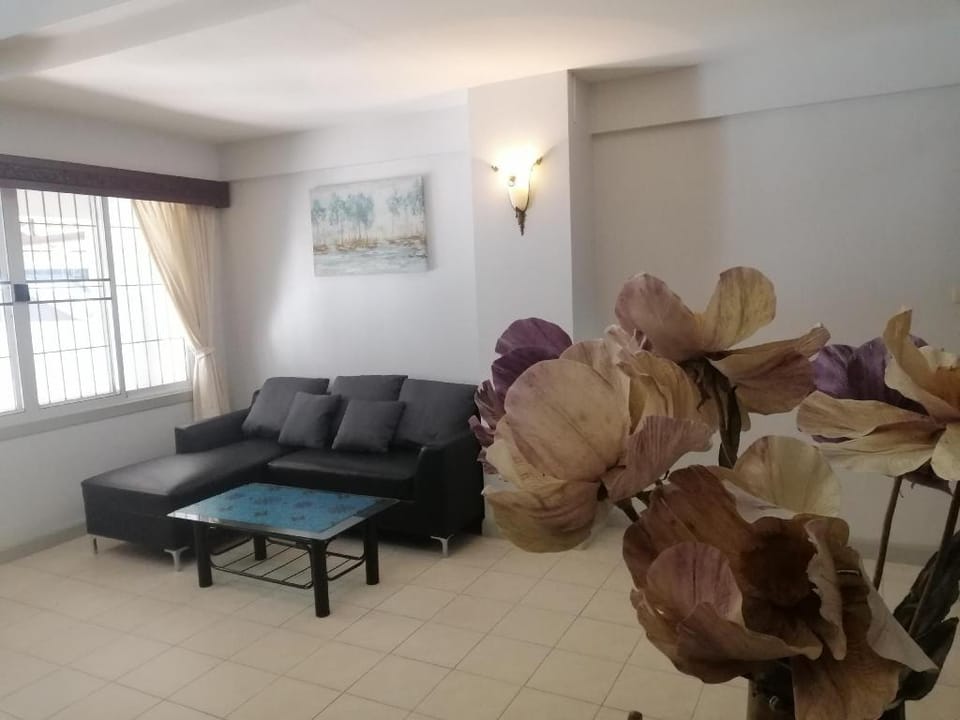 Harbor Sea beach & Walking Street C Villa in Pattaya City