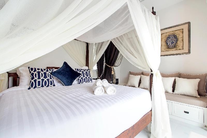 Stylish 2-Villa Combination Villa in Pattaya City