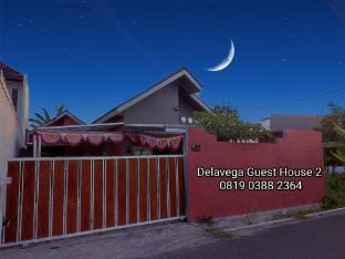 Delavega GH Near Tugu JOGJA (MUHRIM ONLY) Villa in Yogyakarta