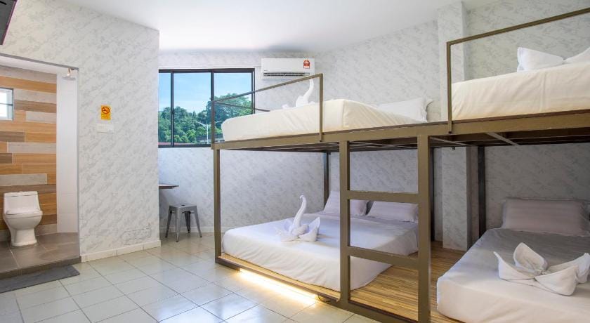 Lazy Cat Home Hotel in Kota Kinabalu