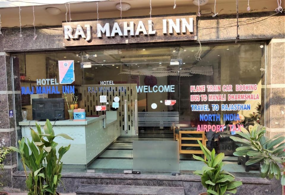 Raj Mahal Inn Apartment in New Delhi